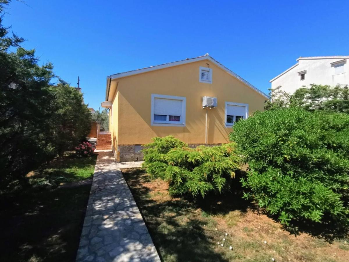 Holiday Home Istra With Jacuzzi Medolino Esterno foto